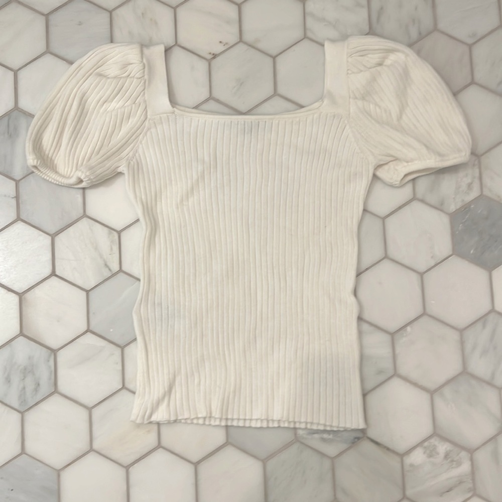 puff sleeve ribbed knit top